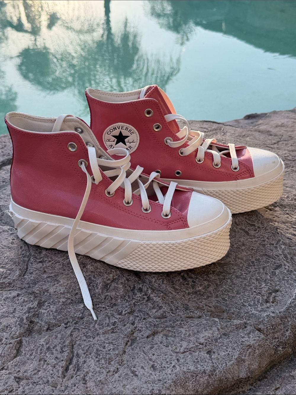 Converse Women's Chuck Taylor All Star Lift 2X Platform High Size 8